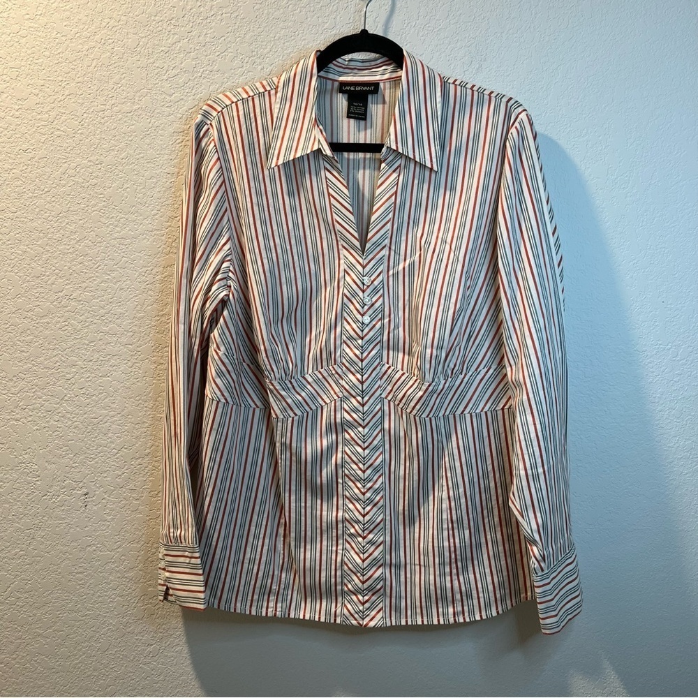Women’s Lane Bryant red striped button front detail blouse size 14/16
